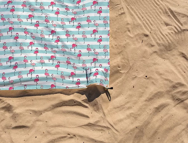 GeckoBrands - Lightweight Waterproof Blankets